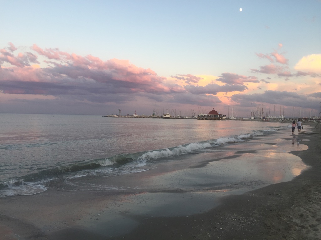 ⛱